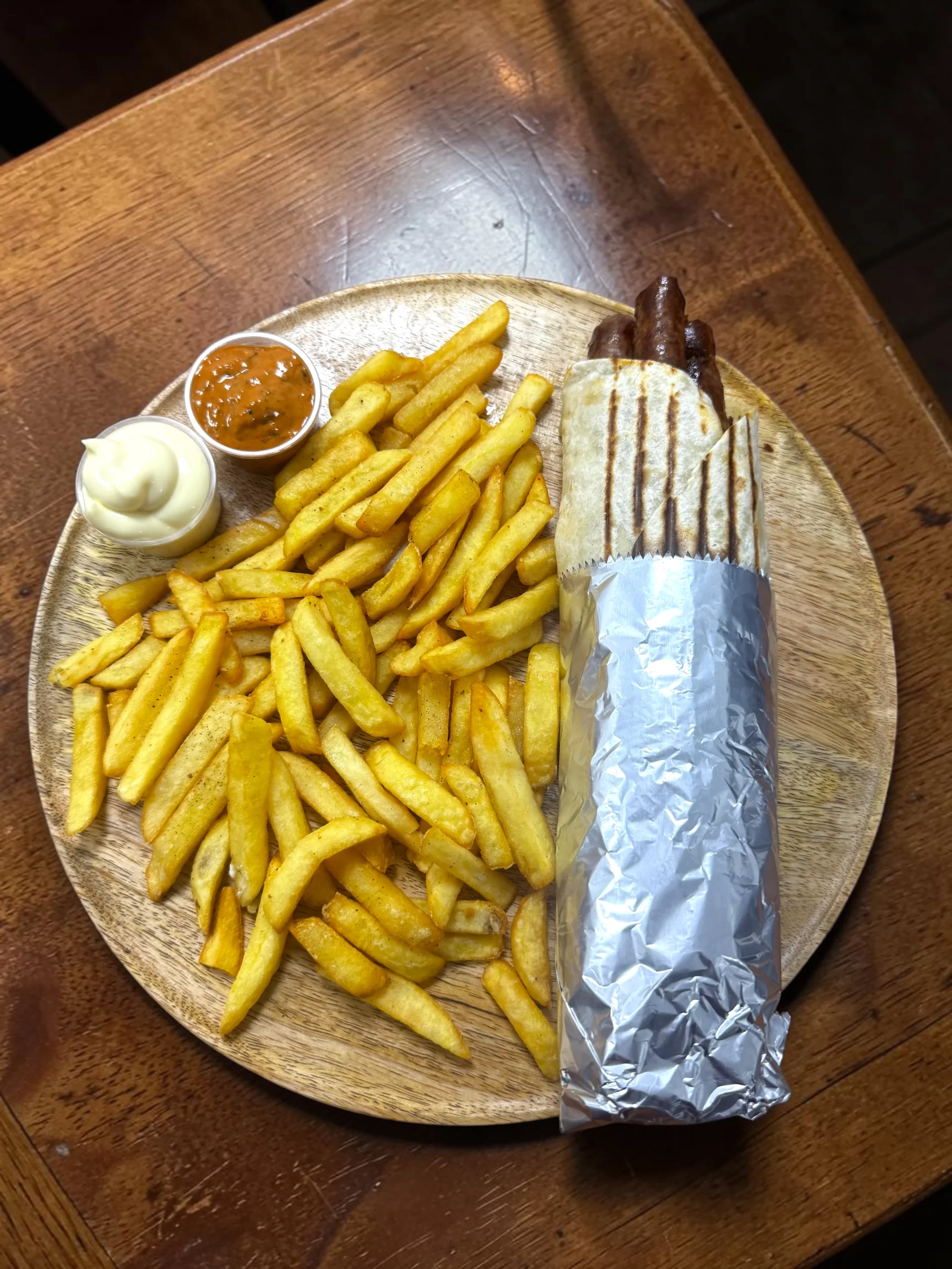 Galette merguez Istanbul Kebab Houdain - galette merguez crudités sauce