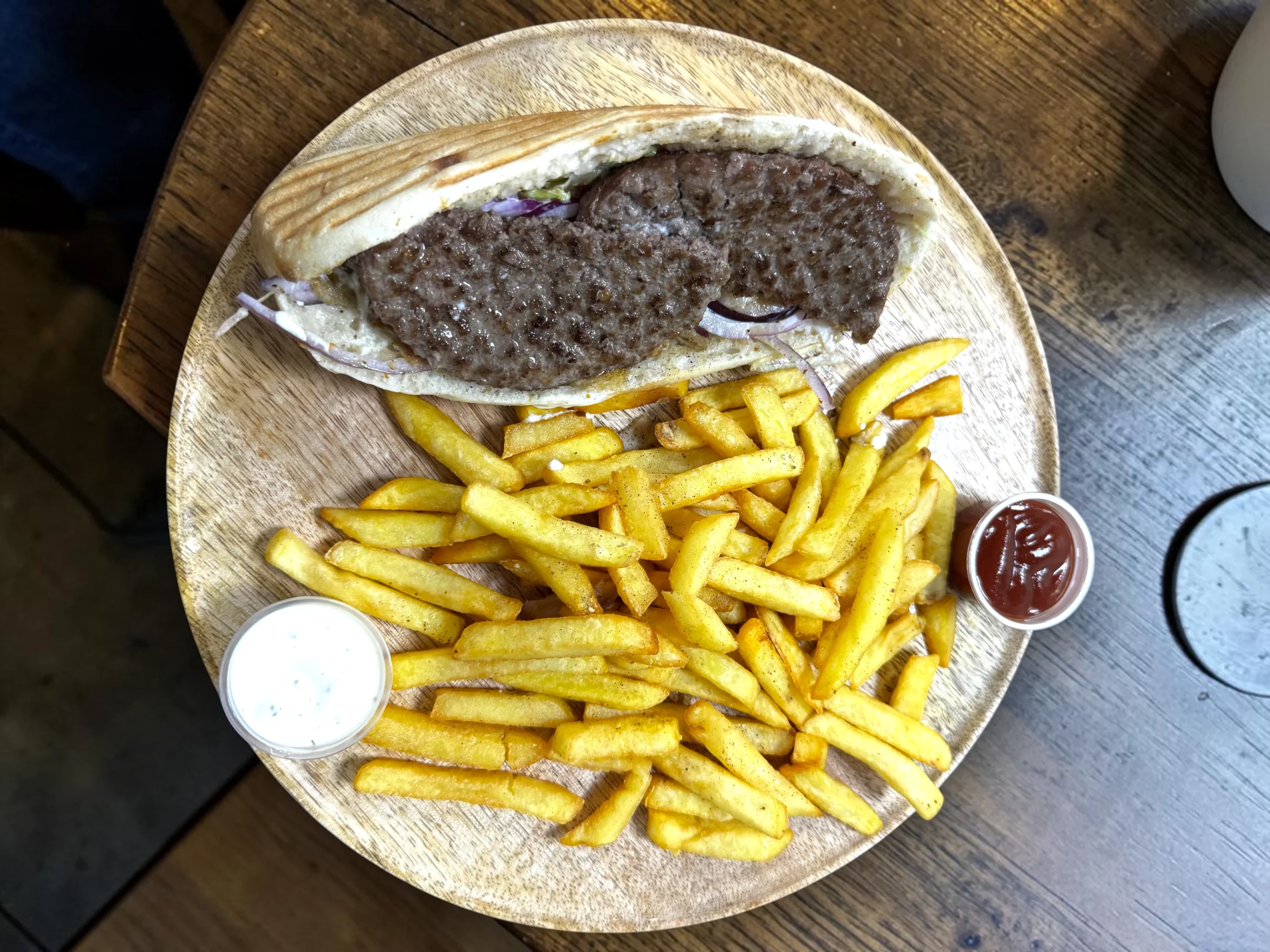 Kebab steak Istanbul Kebab Houdain - pain steak crudités sauce